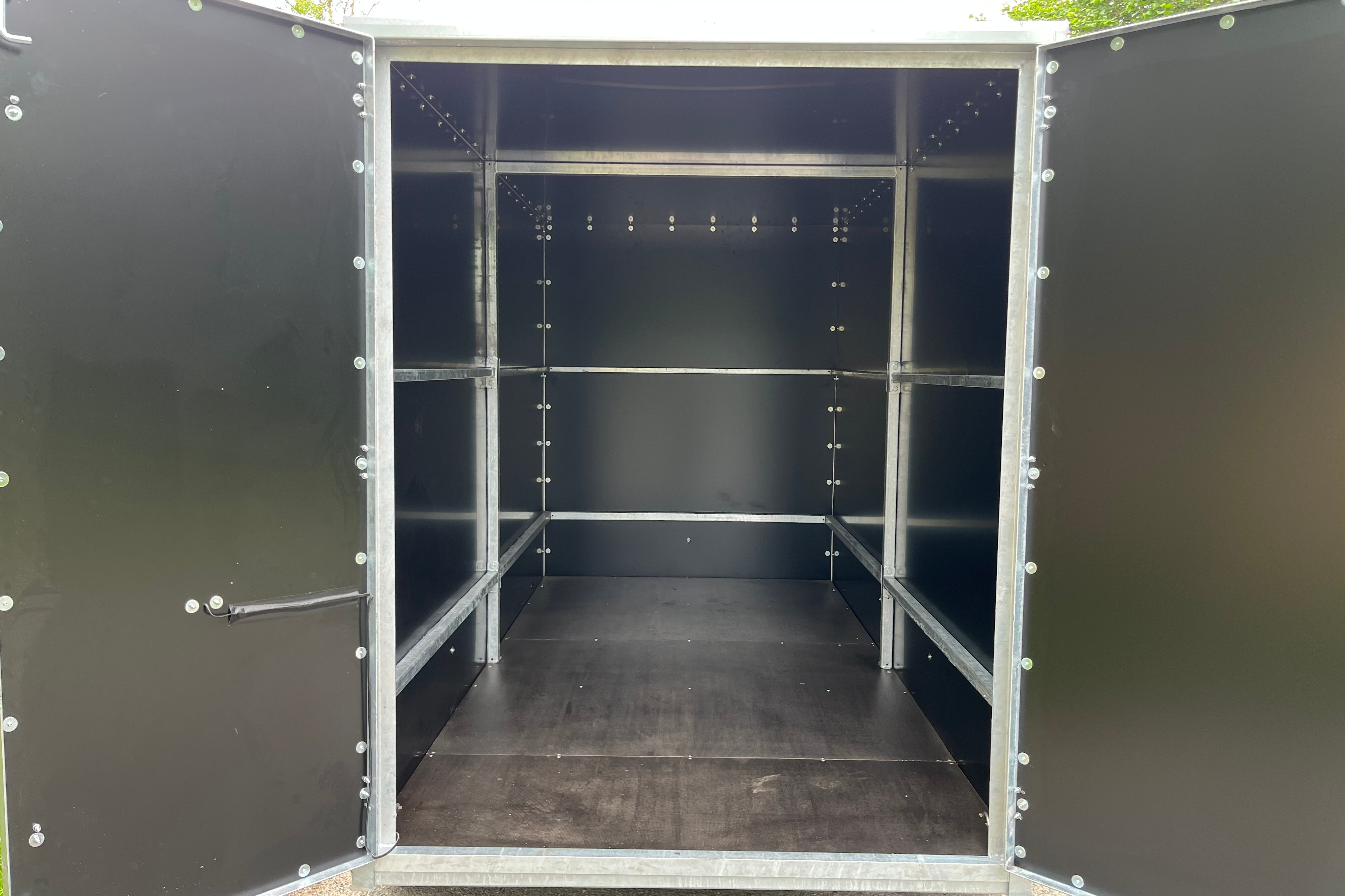 Box Trailer 12' x 5' x 5' Braked Twin Axle