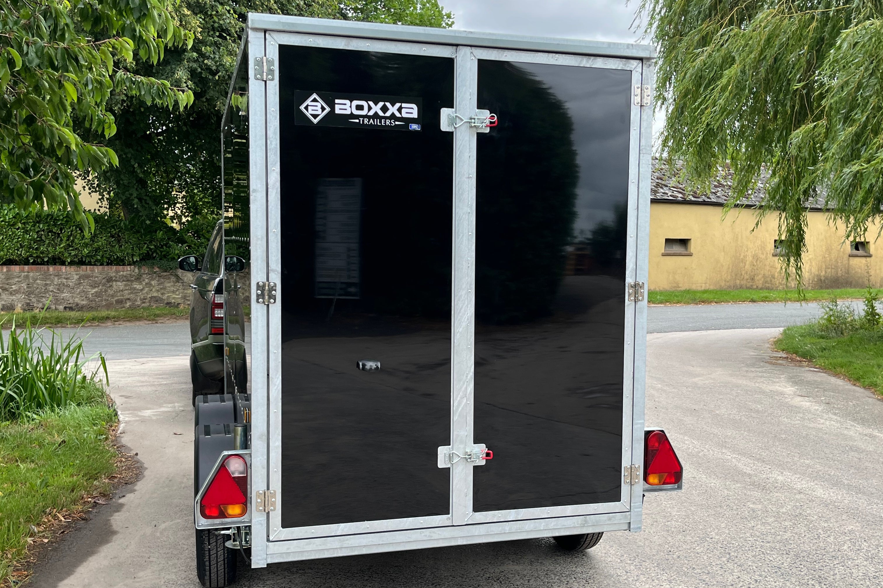 Box Trailer 12' x 5' x 5' Braked Twin Axle