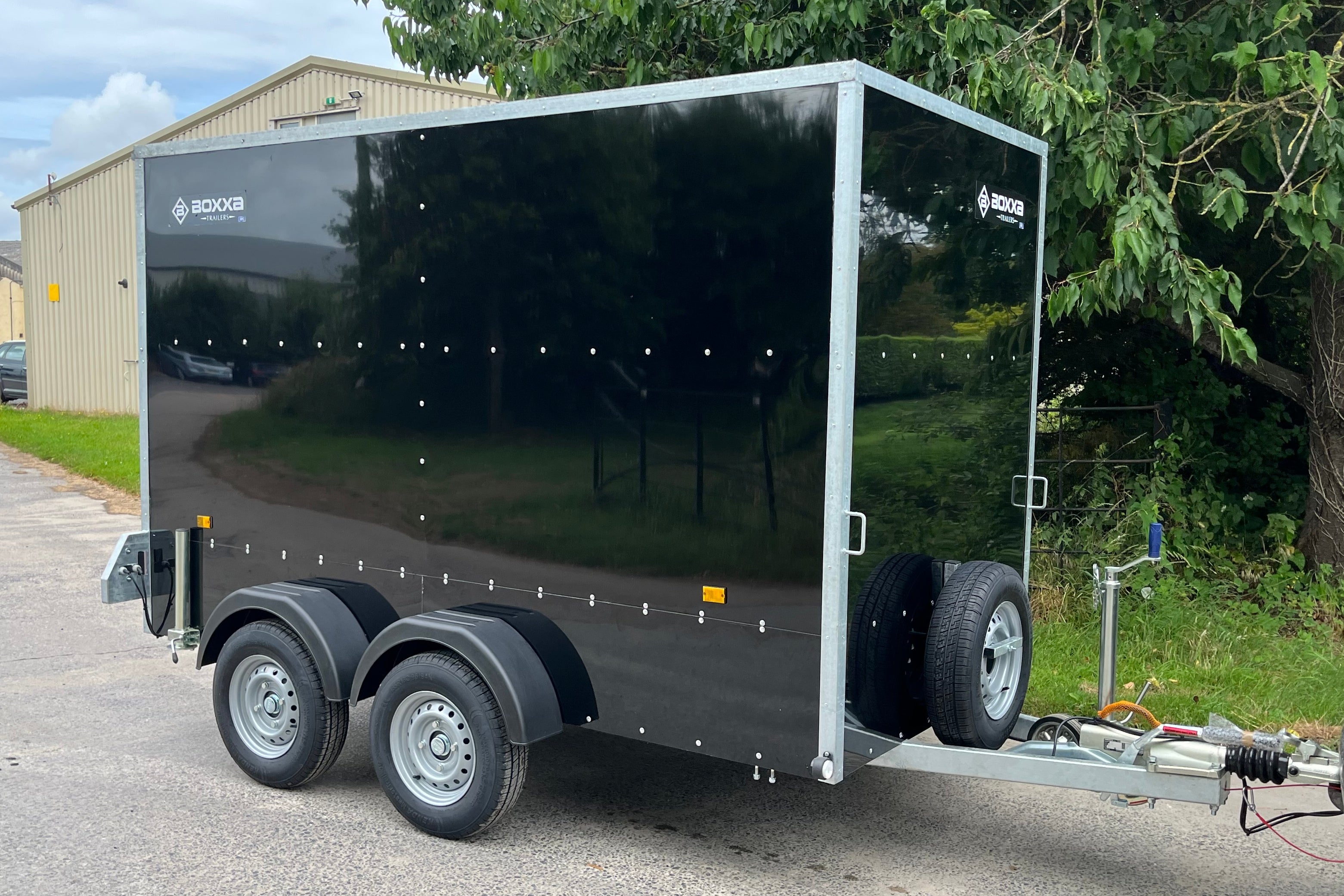 Box Trailer 12' x 5' x 5' Braked Twin Axle