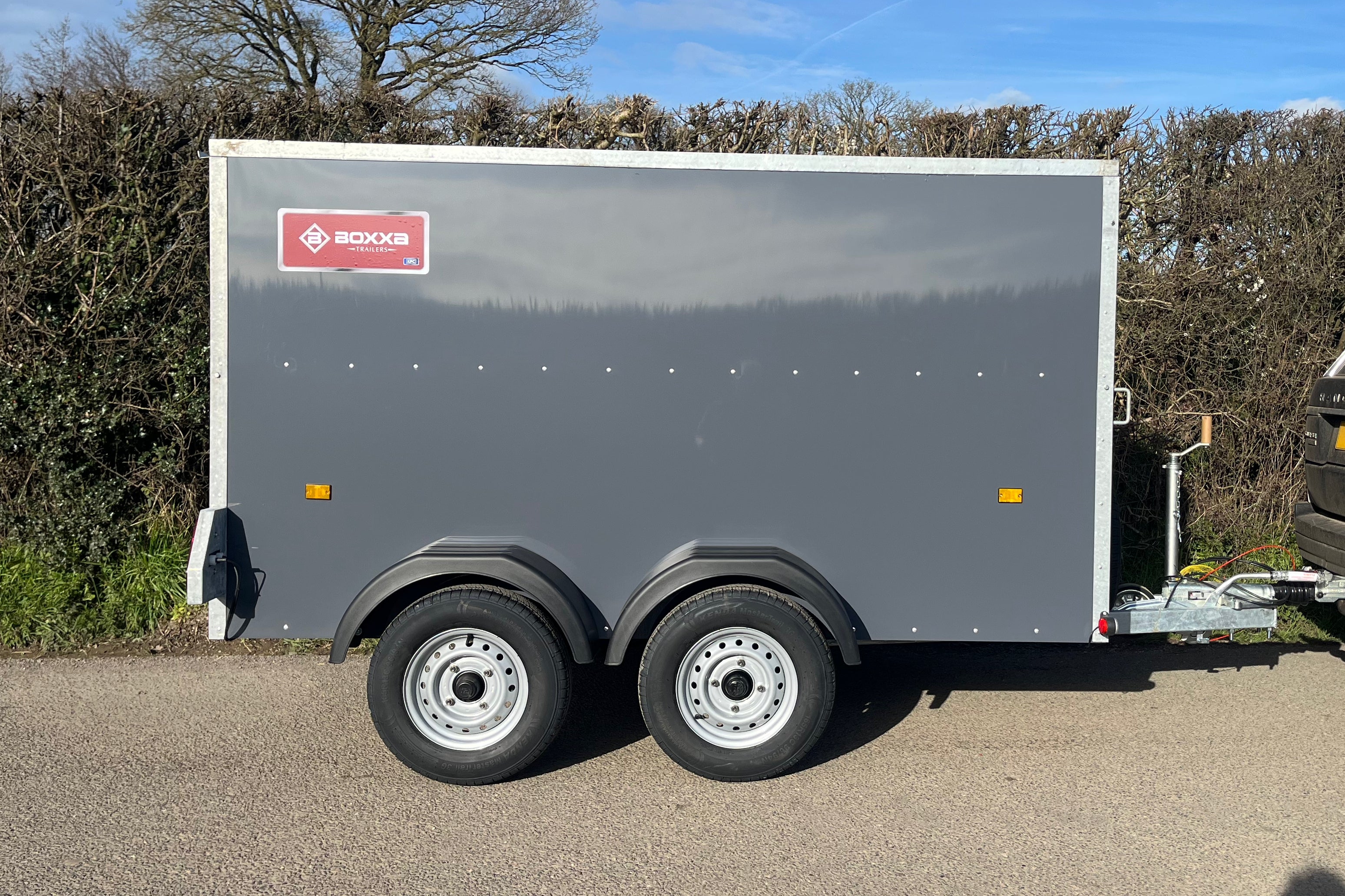 Box Trailer 8' x 5' x 5' Braked Twin Axle