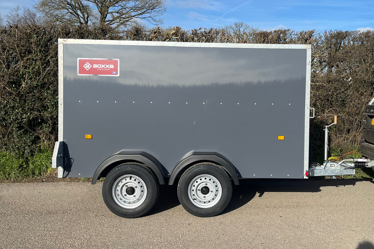 Box Trailer 8' x 5' x 5' Braked Twin Axle