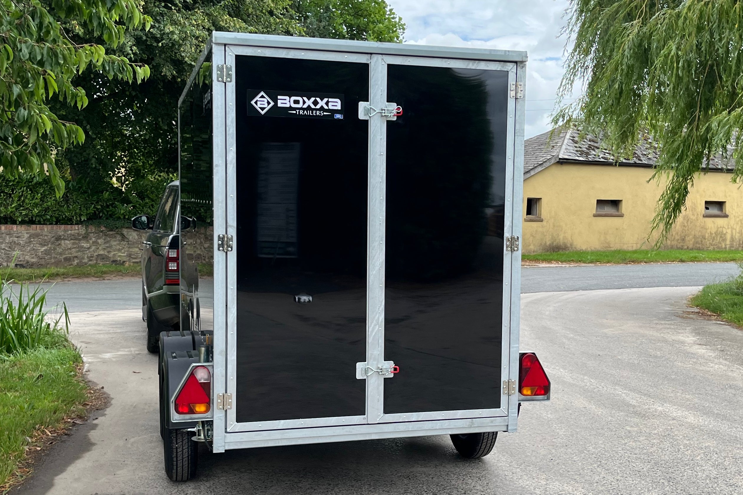 Box Trailer 12' x 5' x 5' Braked Twin Axle