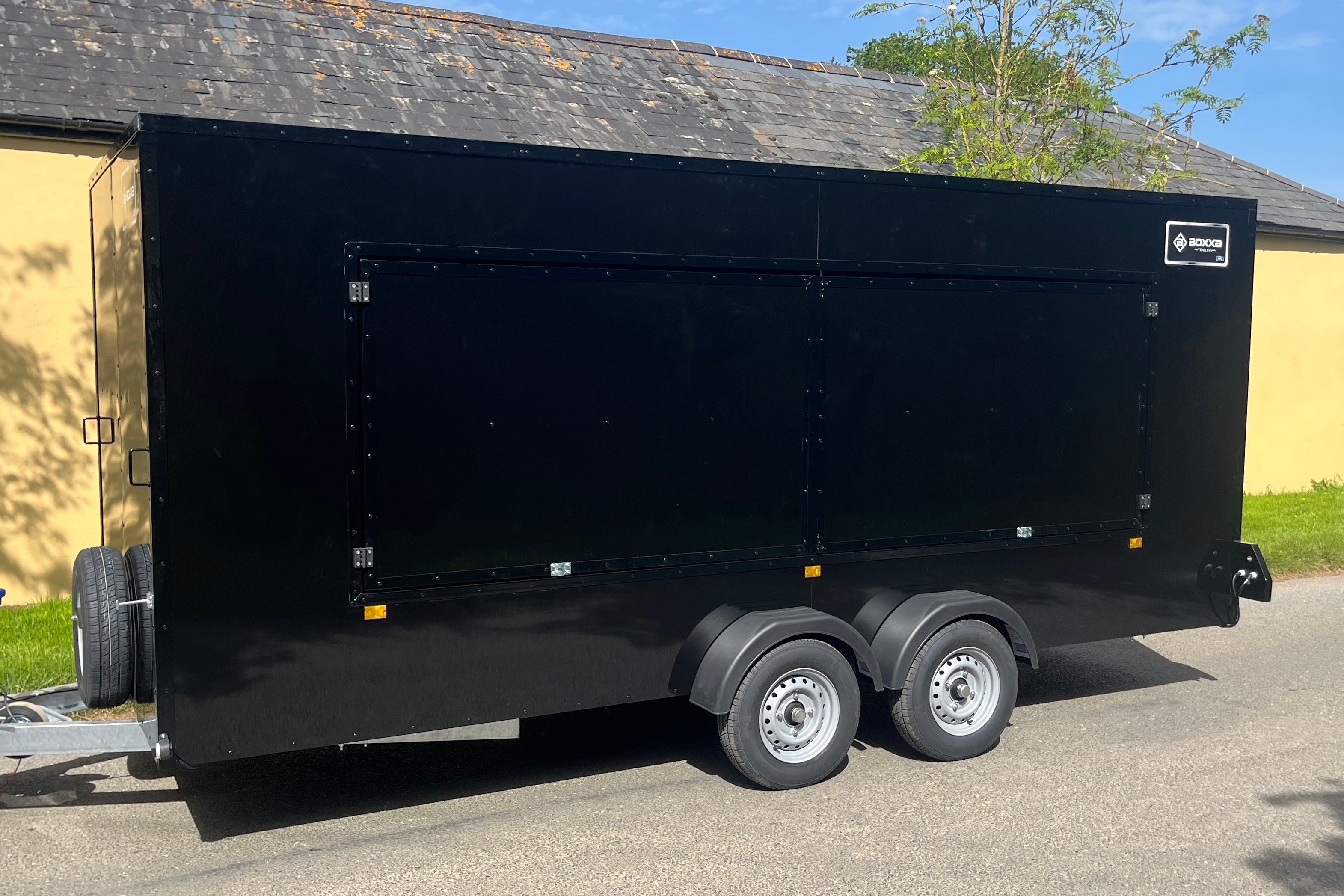 Exhibition Trailer EXC1666TB