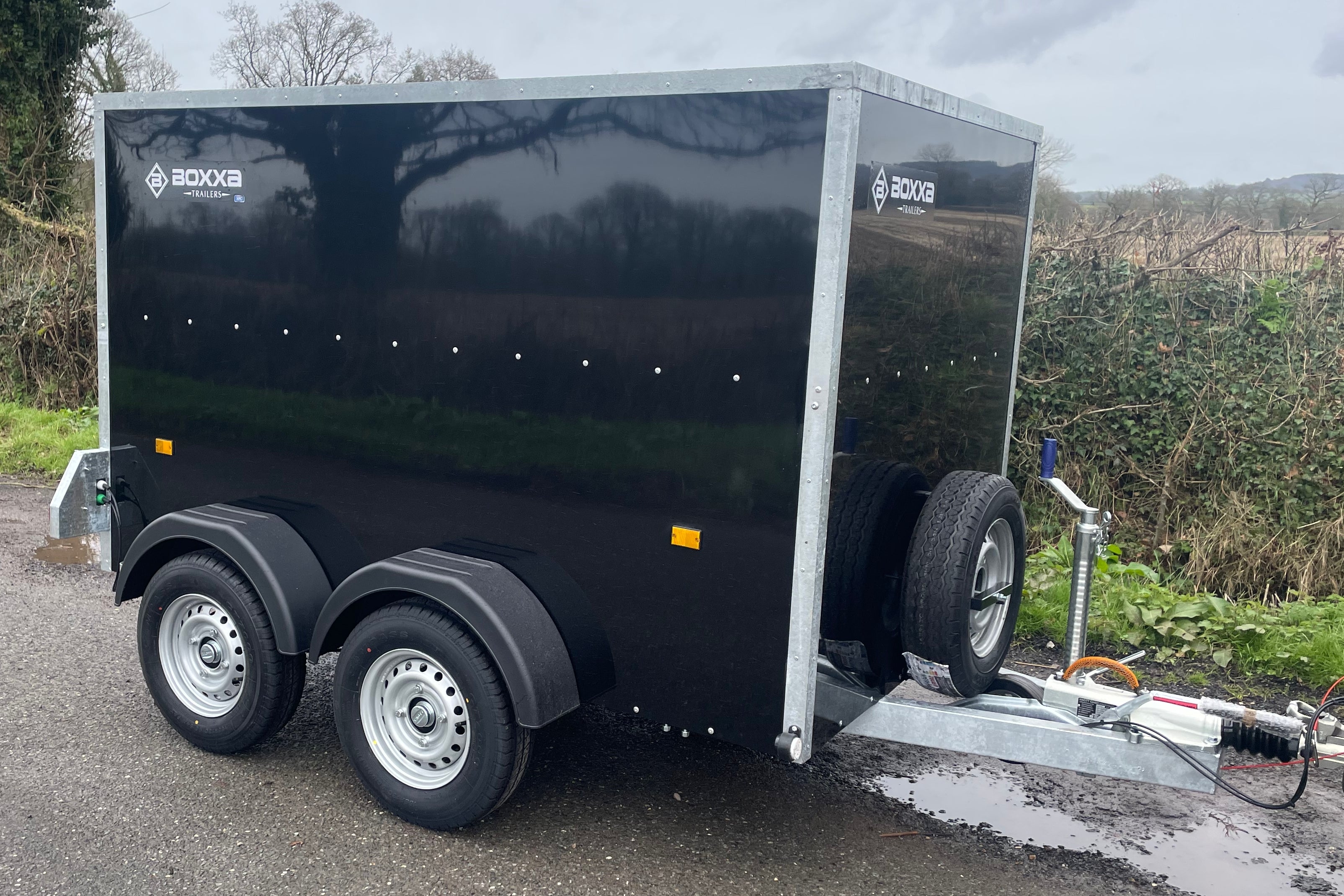 Box Trailer 9' x 5' x 5' Braked Twin Axle
