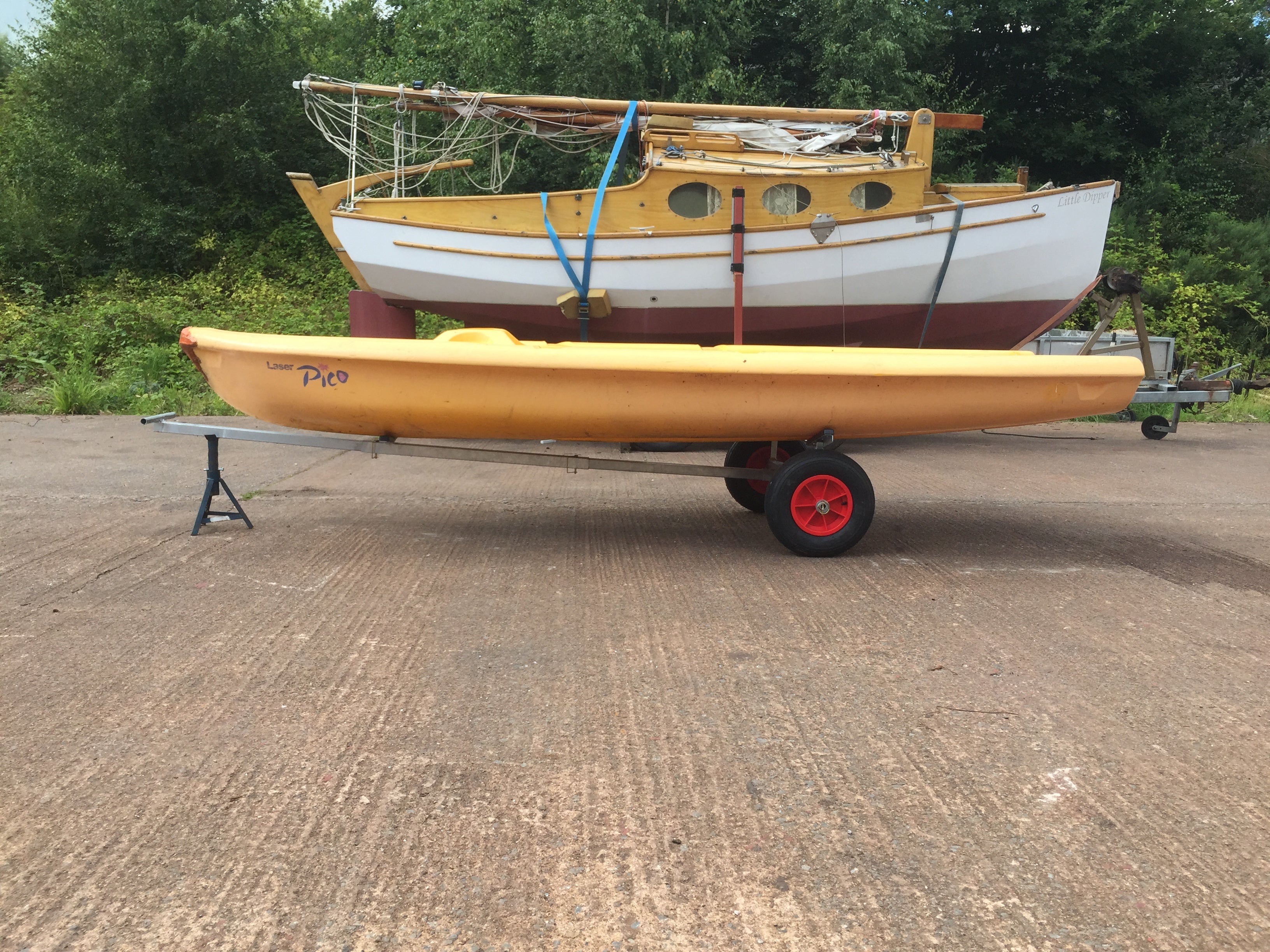 'T' Frame Dinghy Launching Trolley image 4