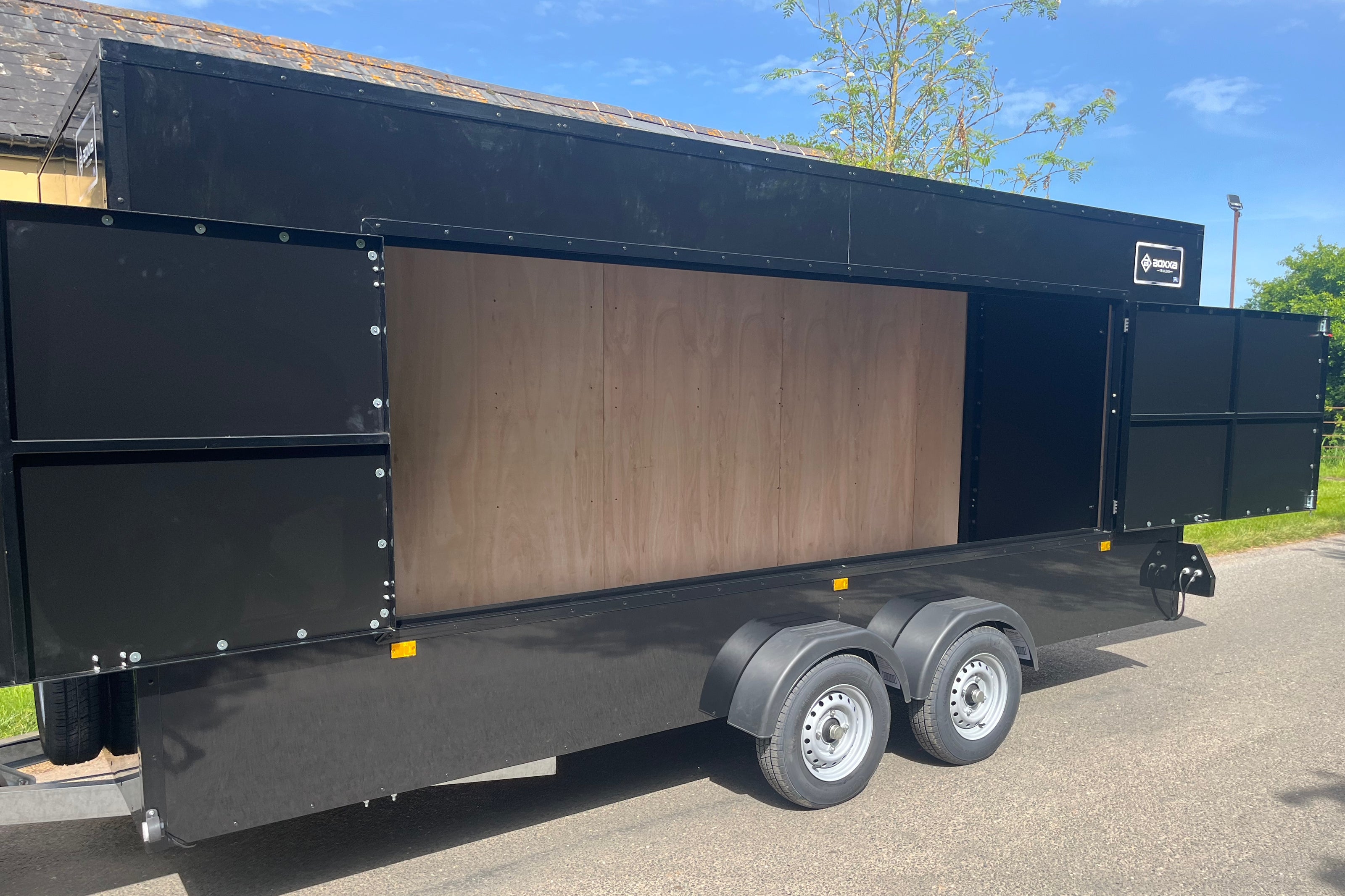Exhibition Trailer EXC1666TB