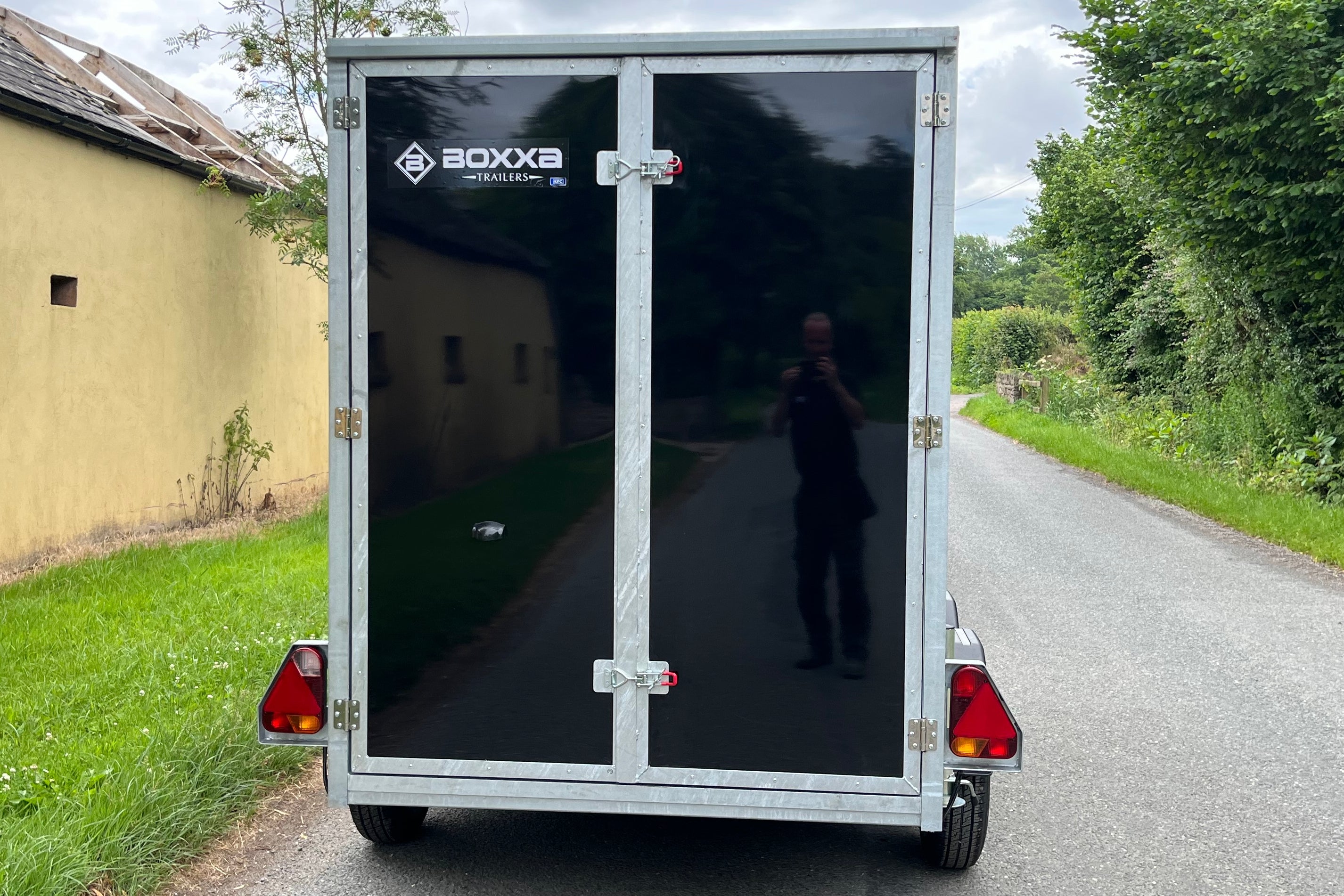 Box Trailer 12' x 5' x 5' Braked Twin Axle