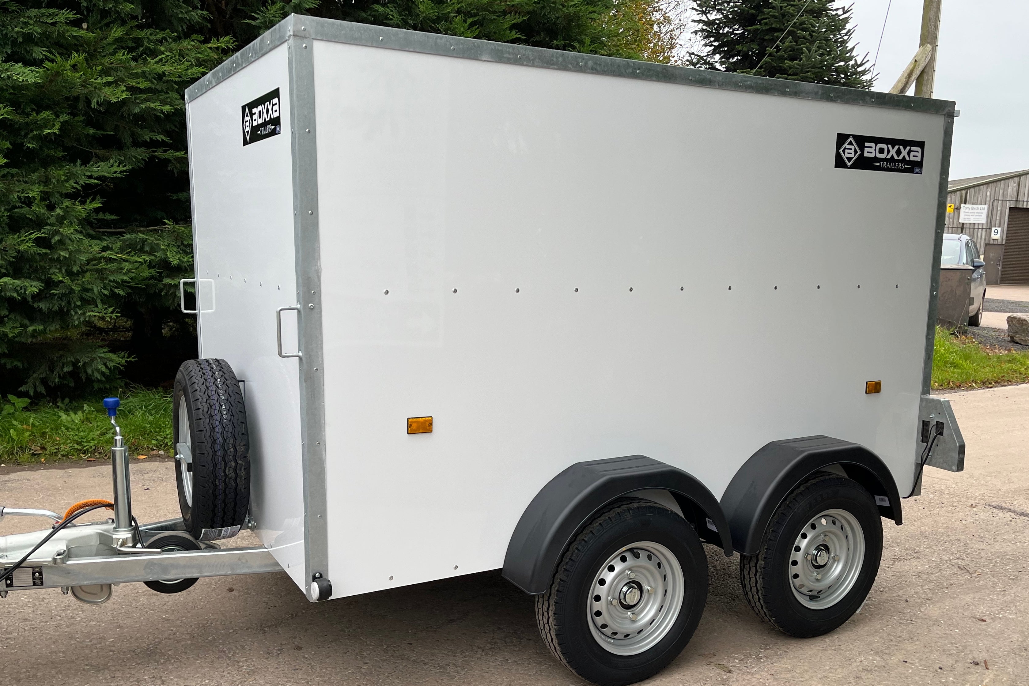 Box Trailer 8' x 5' x 5' Braked Twin Axle
