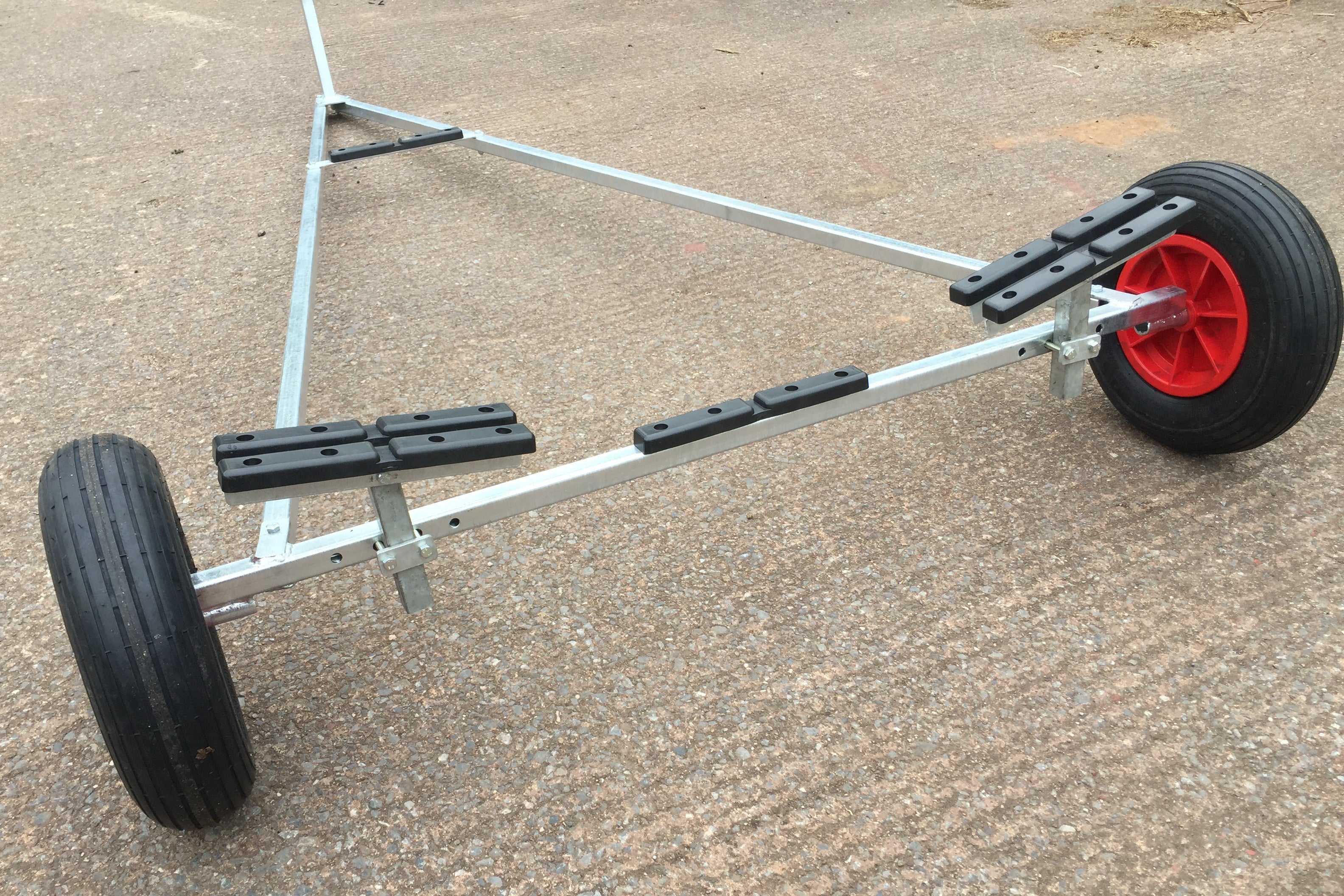 12' Boat / Dinghy Launching Trolley - Dismantling 'A' Frame image 8