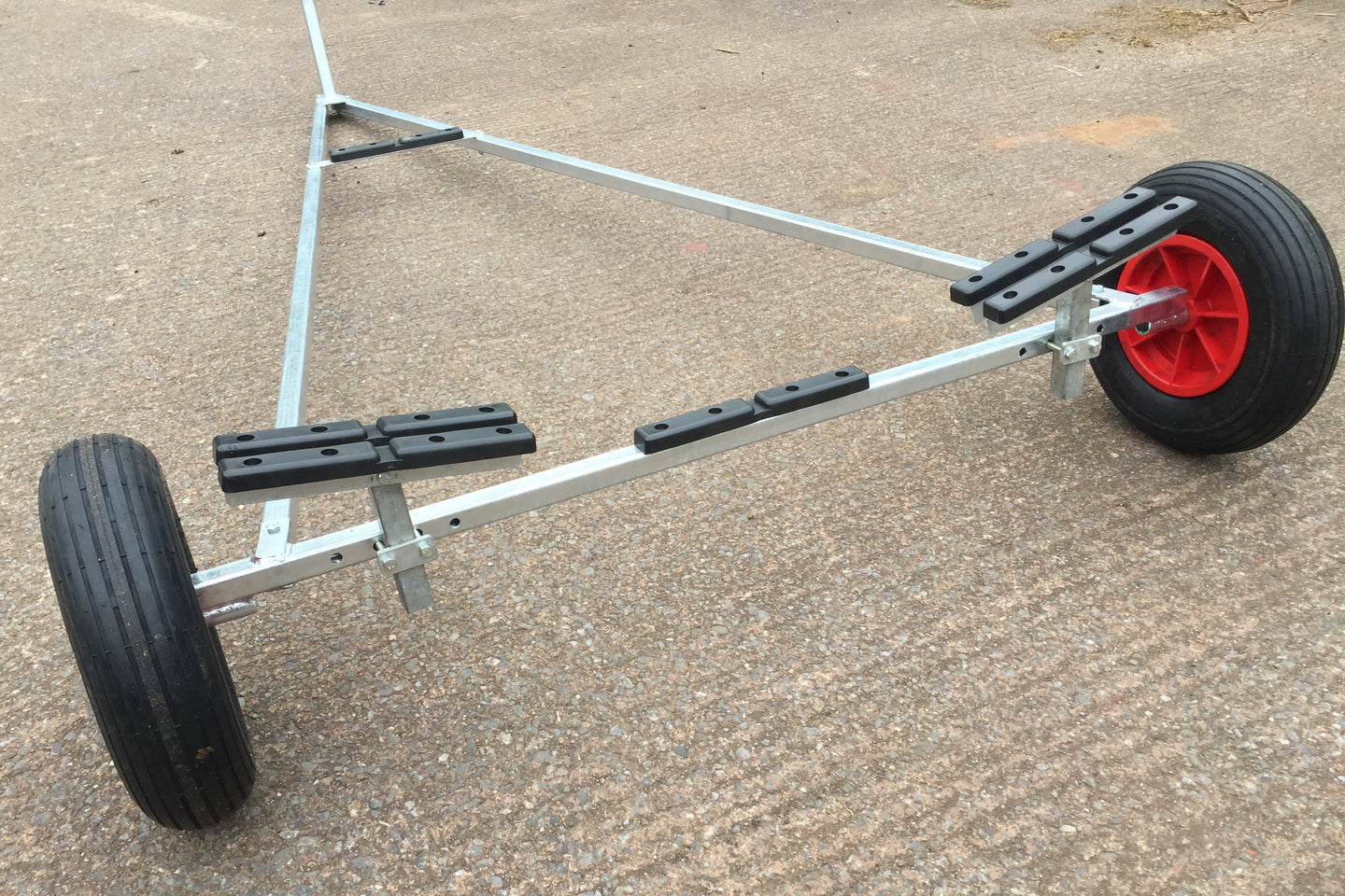 12' Boat / Dinghy Launching Trolley - Dismantling 'A' Frame image 8