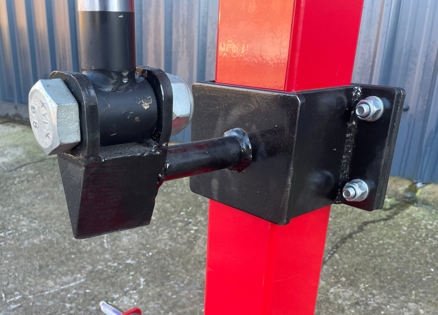 LS101 - 10 Ton Log Splitter image 5