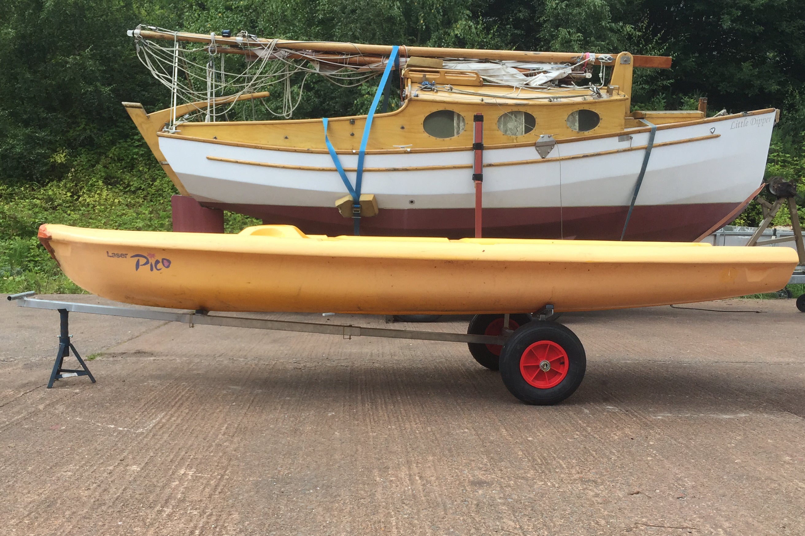 'T' Frame Dinghy Launching Trolley image 6