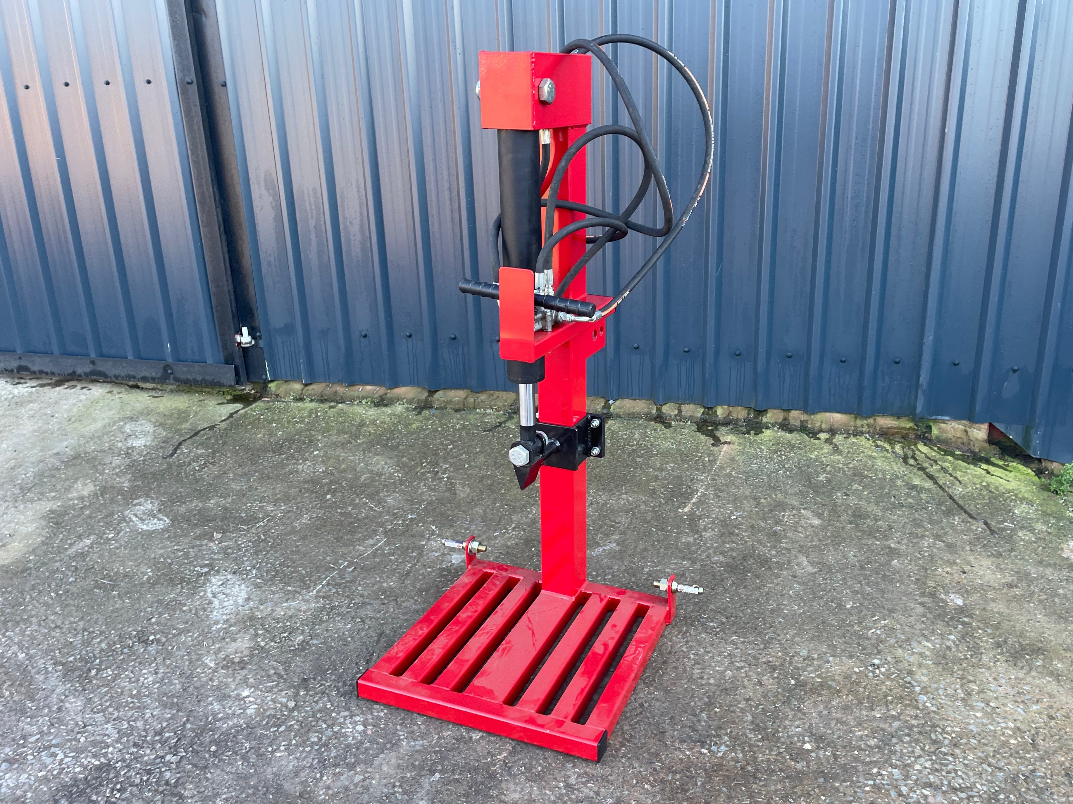 LS101 - 10 Ton Log Splitter image 3